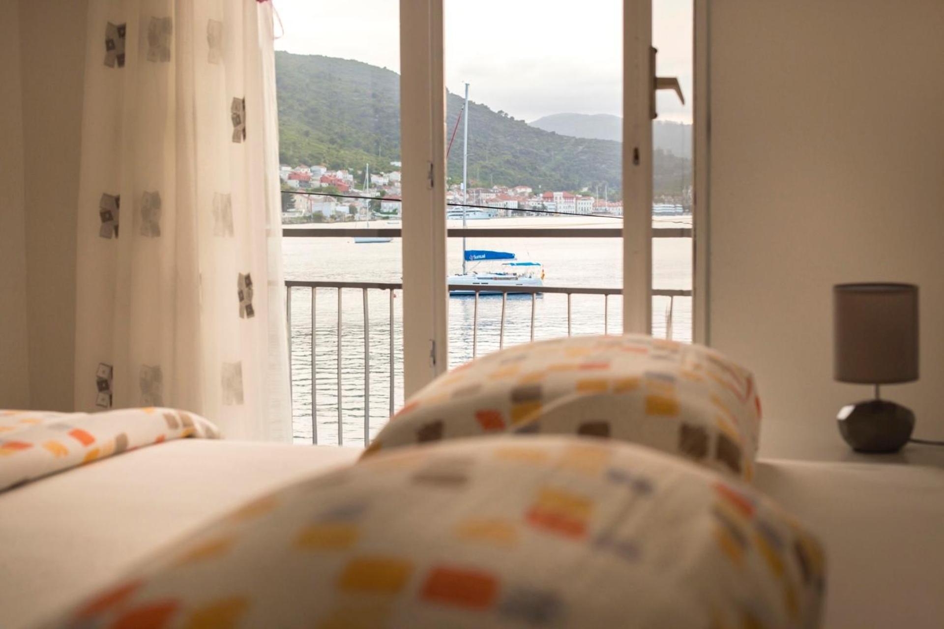 Apartment Apartments By The Sea Vis - 8525