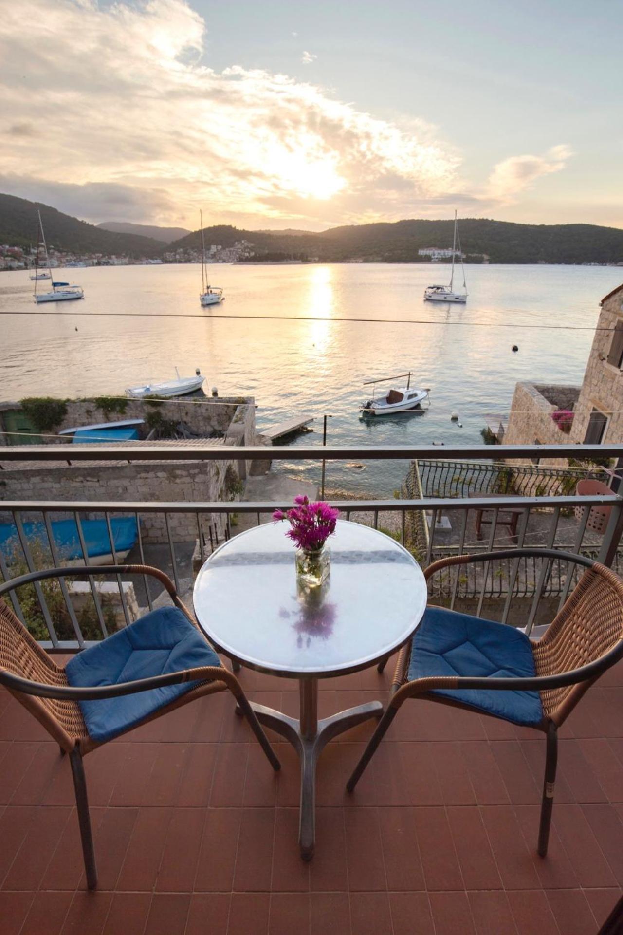 Apartments By The Sea Vis - 8525 Apartment *